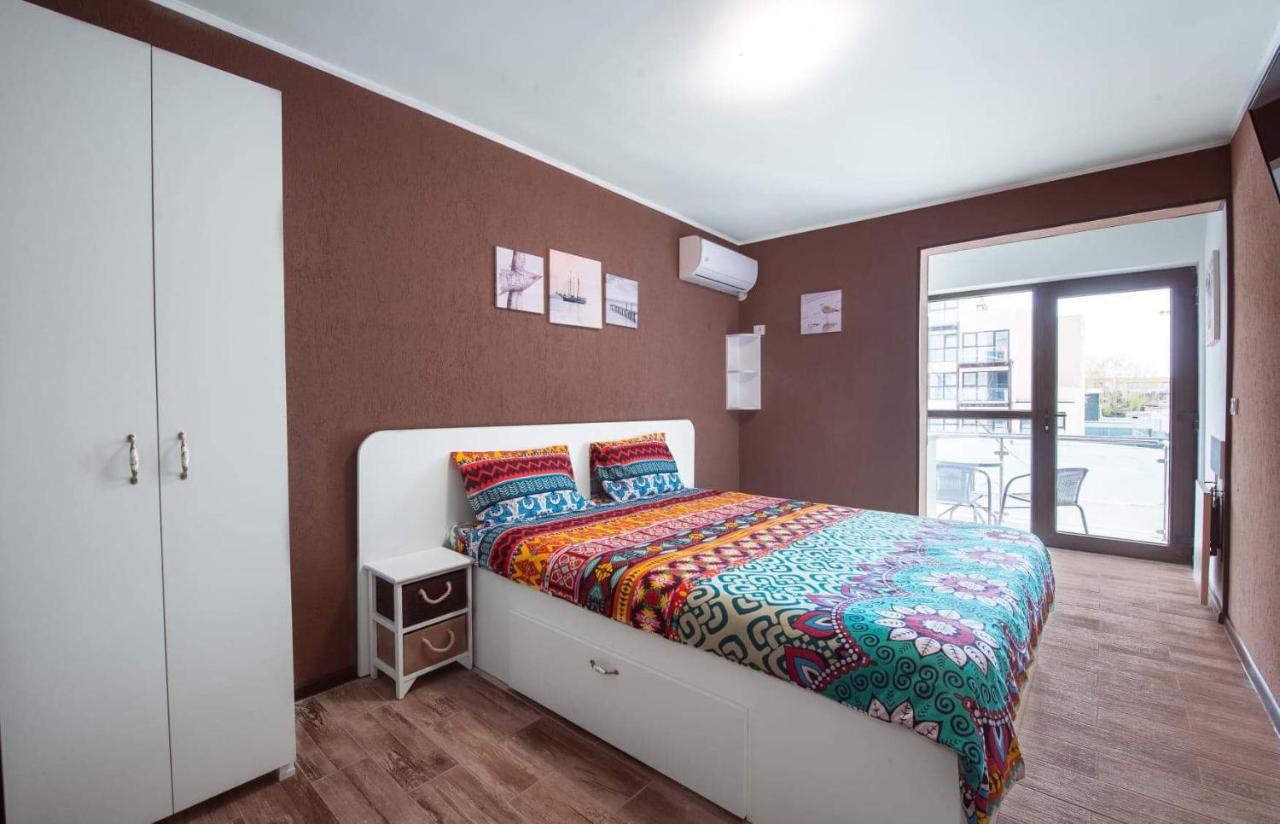 Garsonierele Alexandru Apartment Saturn Exterior photo