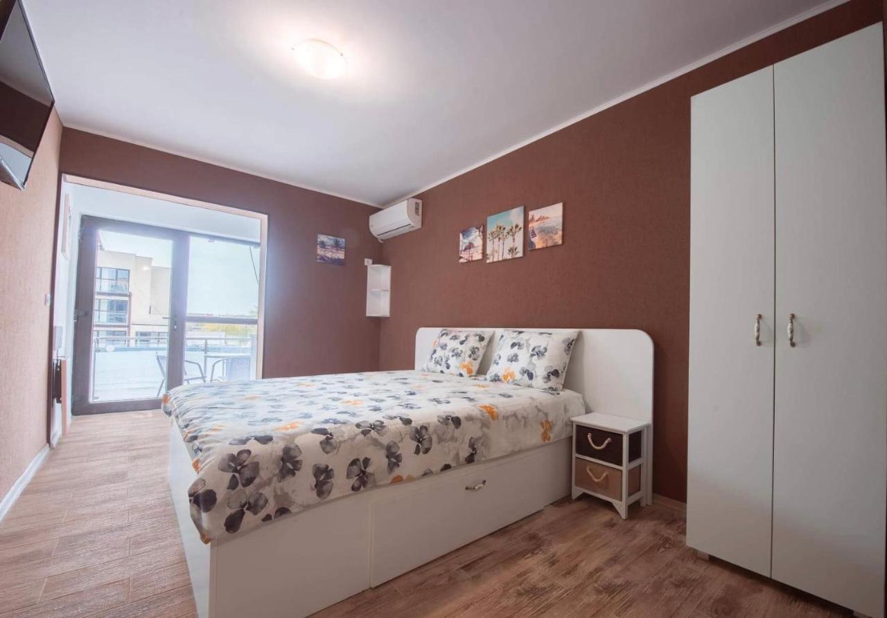 Garsonierele Alexandru Apartment Saturn Exterior photo